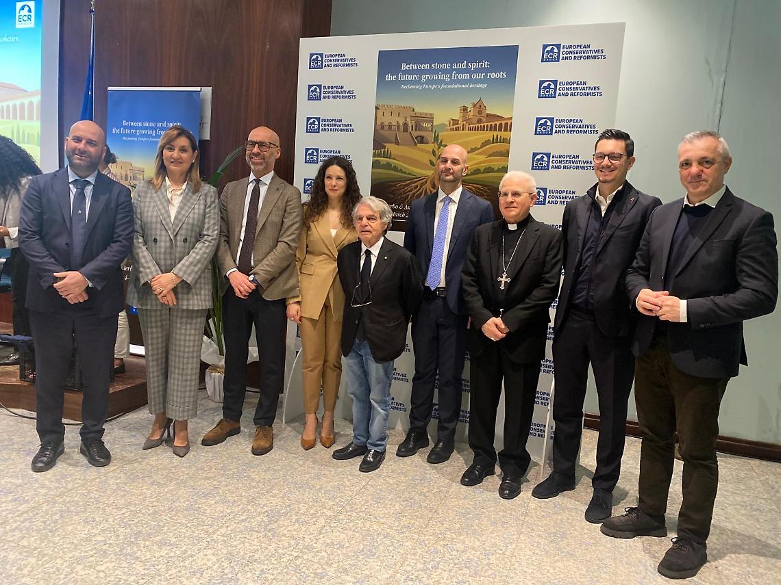 Europa, identit&agrave; e radici cristiane: Procaccini e Crociata al centro del confronto Ecr