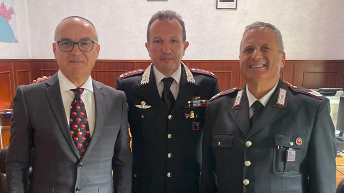 Latina, saluto di commiato per due Carabinieri dopo quarant&rsquo;anni di servizio