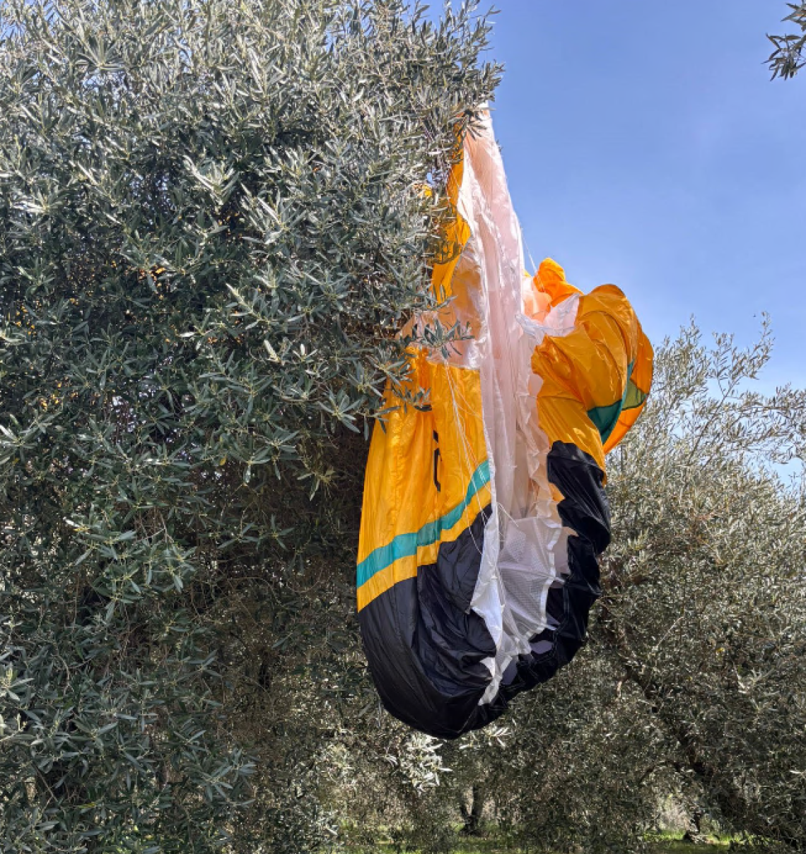 Incidente con il parapendio: 66enne precipita vicino a Norma, &egrave; grave