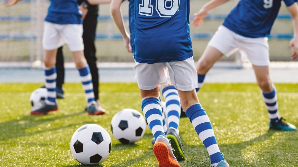 Abusi sessuali su un giovane calciatore, indagato l'allenatore