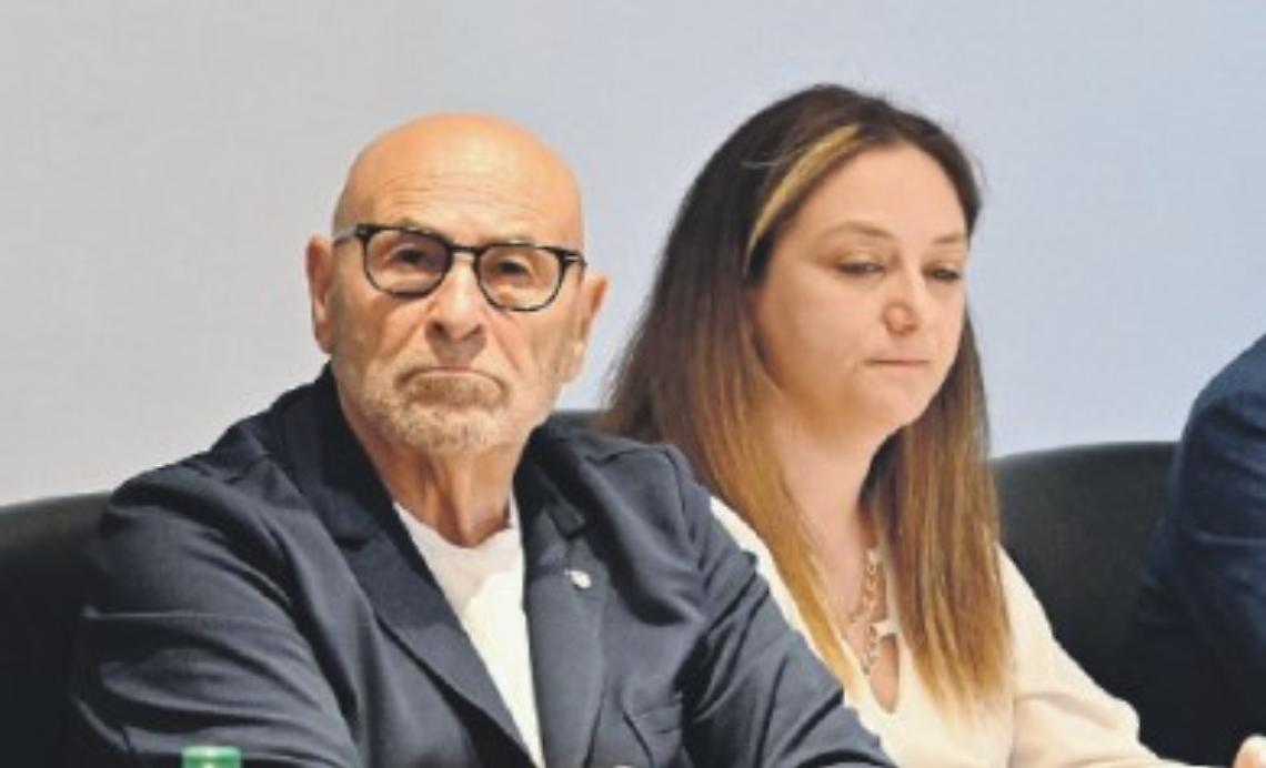 Giunta Celentano; tra staffette e deleghe, rimpasto in salsa Cencelli