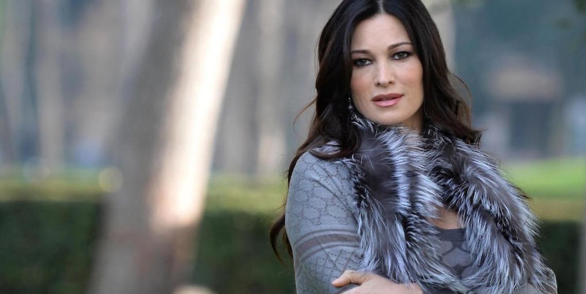 Manuela Arcuri si separa: l'accordo consensuale con il marito produttore