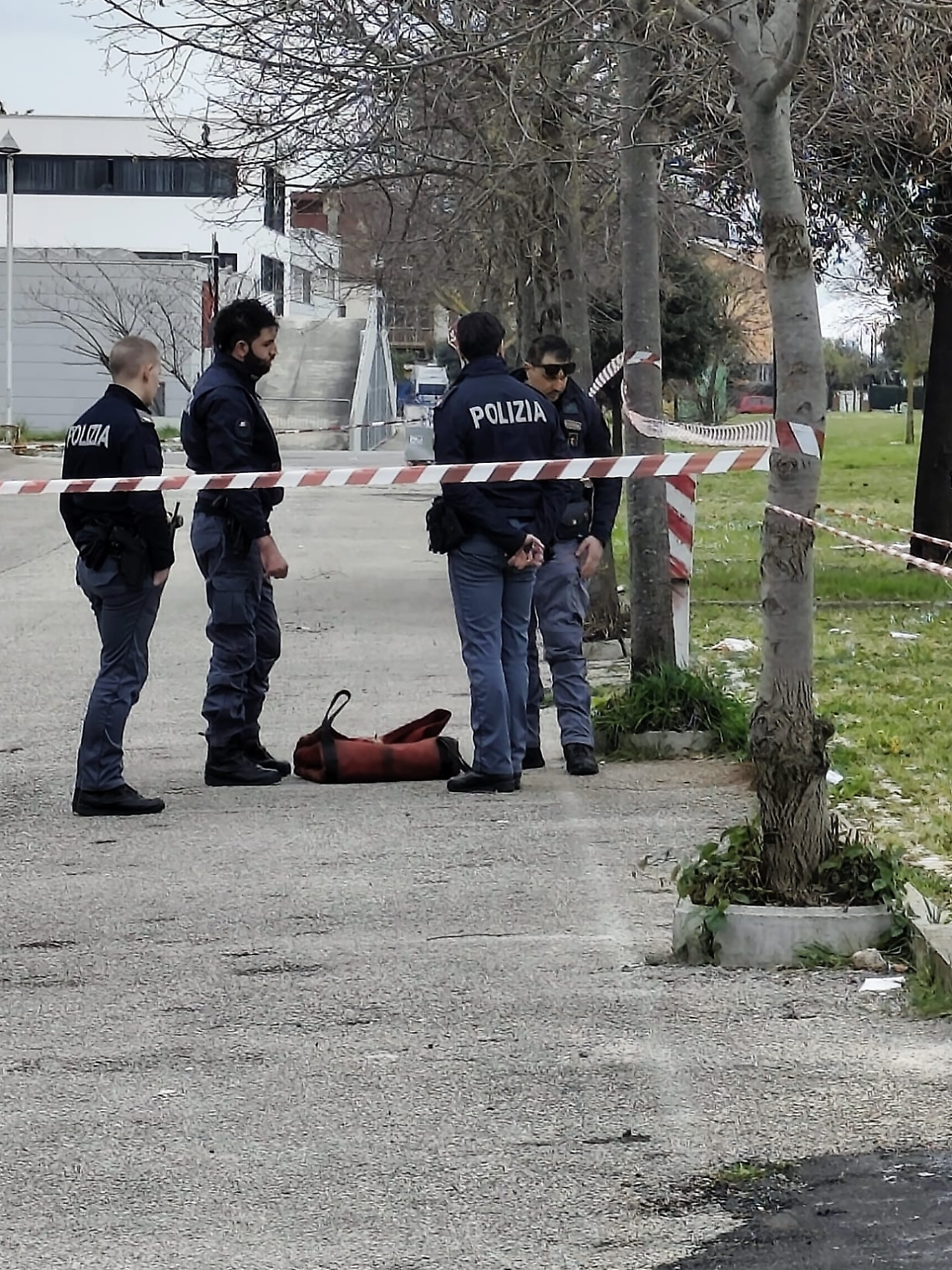 Ordigno bellico ritrovato ad Aprilia: intervento della Polizia