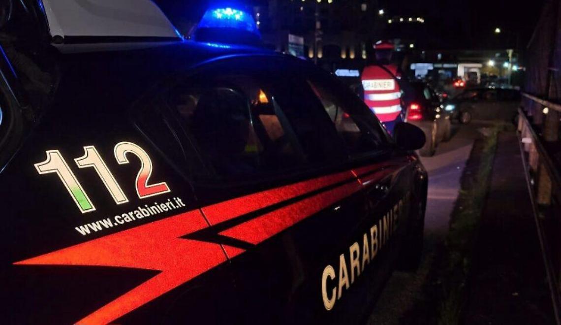 Latina, viola il divieto di avvicinamento: ai domiciliari con braccialetto elettronico