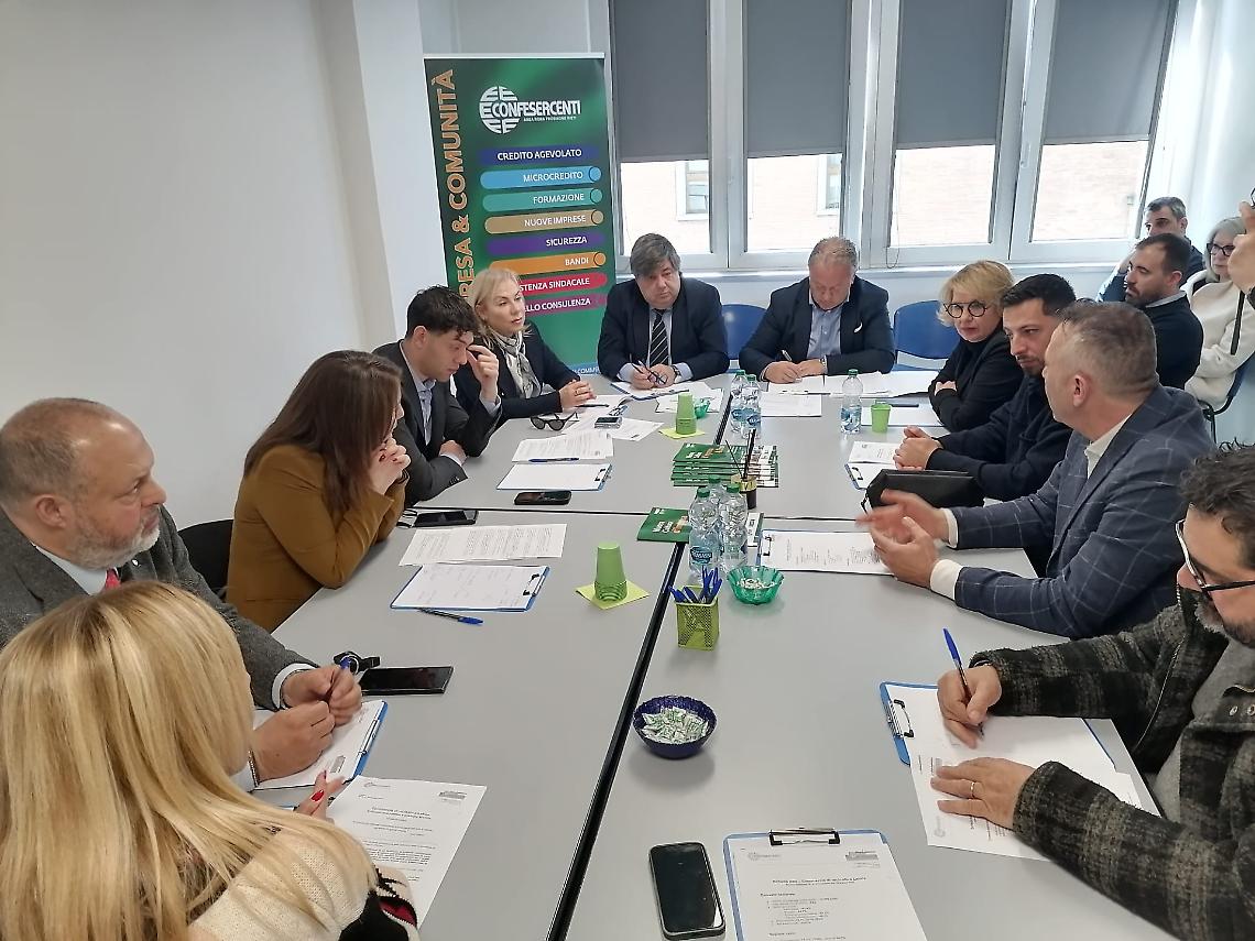  Confesercenti incontra le istituzioni:  serve un piano per salvare il commercio  