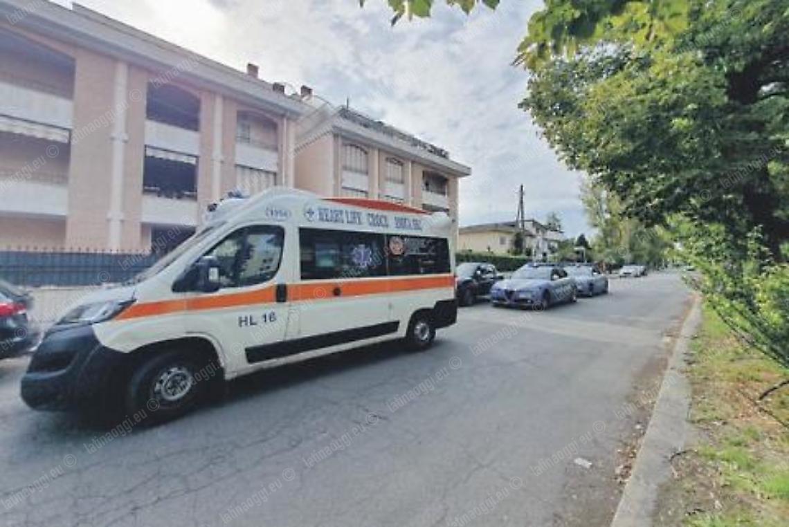 Uccise il padre a coltellate, le testimonianze del fratello dell'imputata e della psichiatra