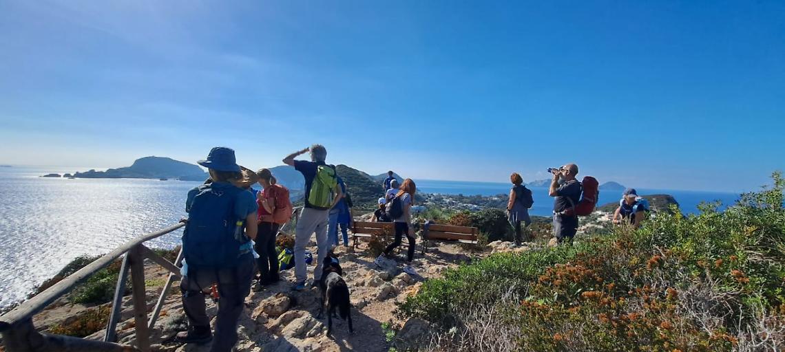 Le Passeggiate poetiche a Ponza. Visioni, incontri e spettacoli 