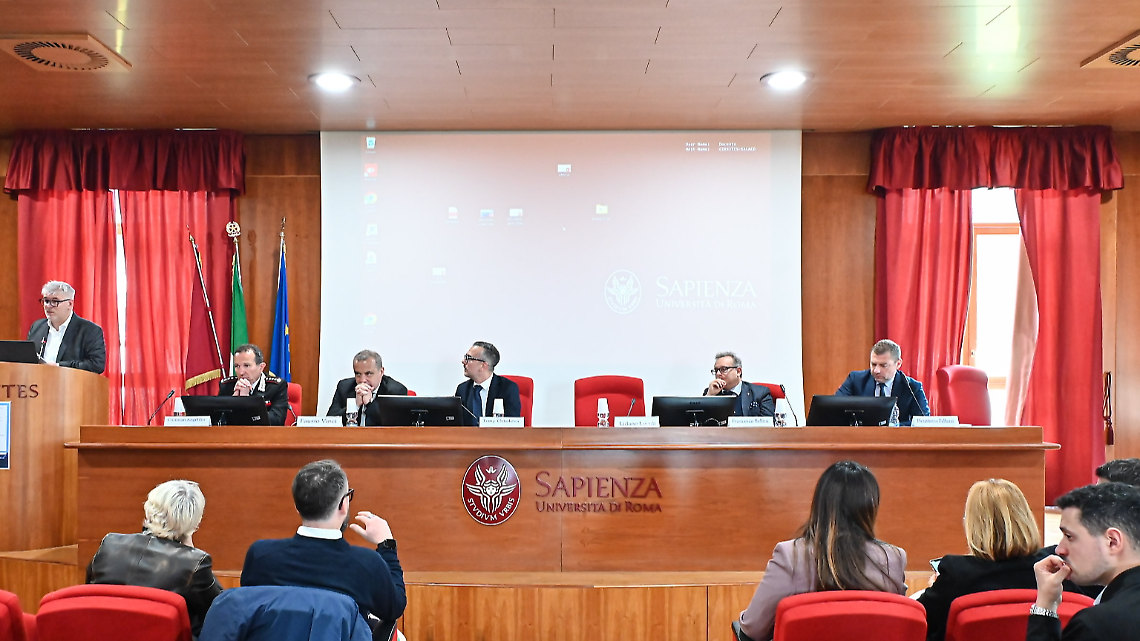 &laquo;L&rsquo;intelligenza artificiale aiuta e potenzia, ma non sostituisce&raquo;