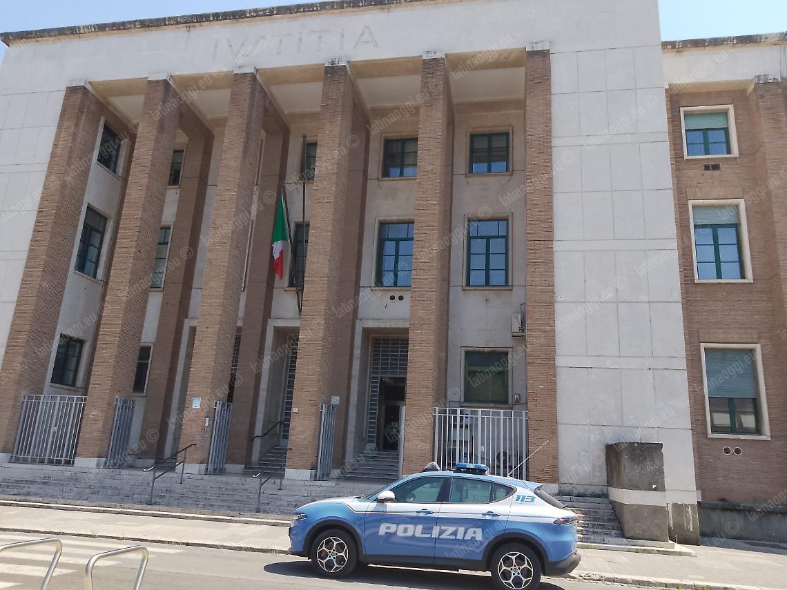 Aprilia, sequestrati quasi otto chili di droga:  due arresti