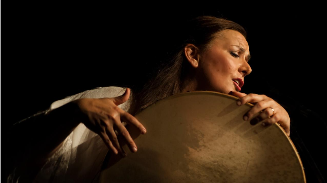 Gaeta, Valentina e il &ldquo;Tamburo Rosso&rdquo;: musica, impegno e una battaglia che non fa rumore ma lascia il segno