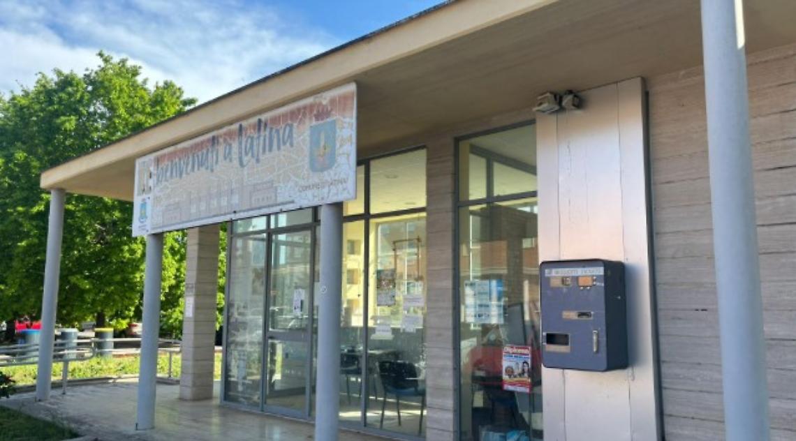 Infopoint fantasma: la porta della citt&agrave; che non accoglie