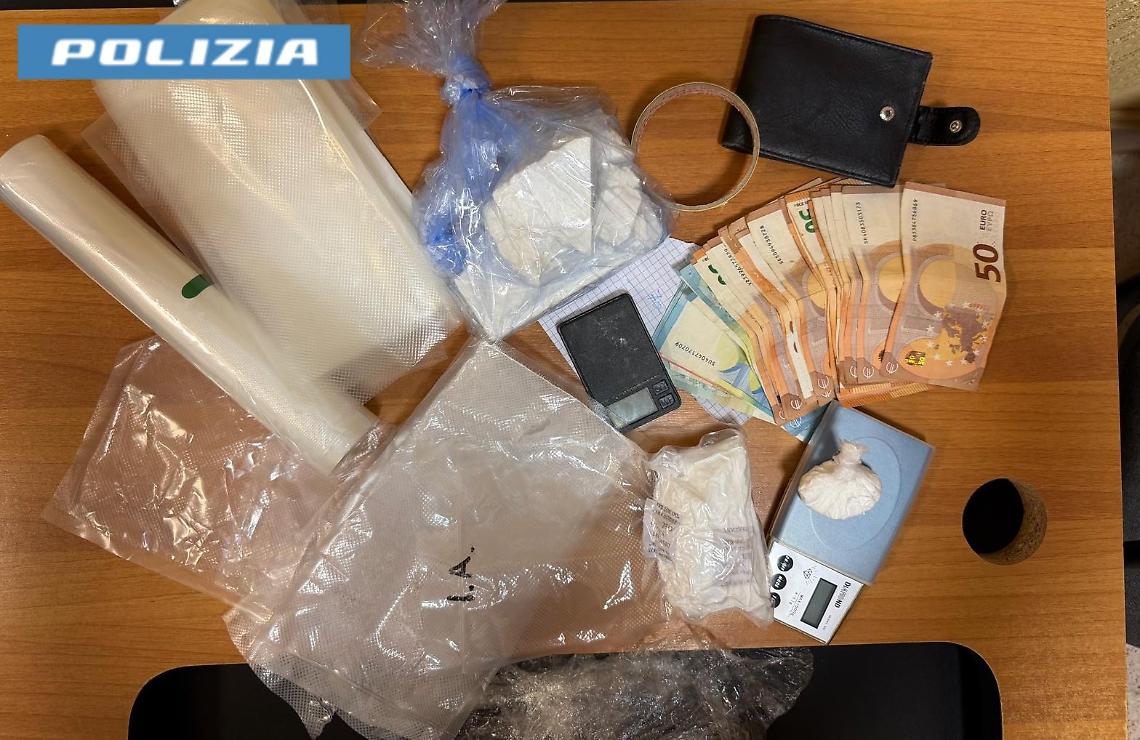 Pontinia, coppia arrestata per spaccio: sequestrati oltre 660 grammi di cocaina e materiale per confezionamento