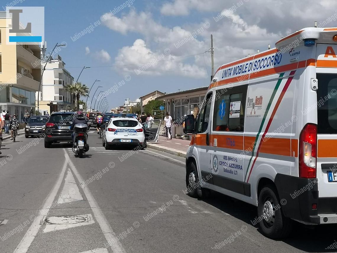 Malore per un anziano al lido, provvidenziali i soccorsi