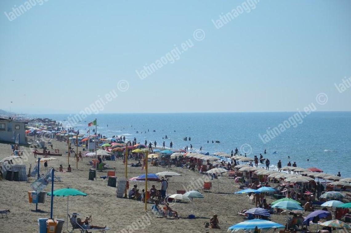 I giudici bloccano la decadenza della concessione: il lido pu&ograve; riaprire