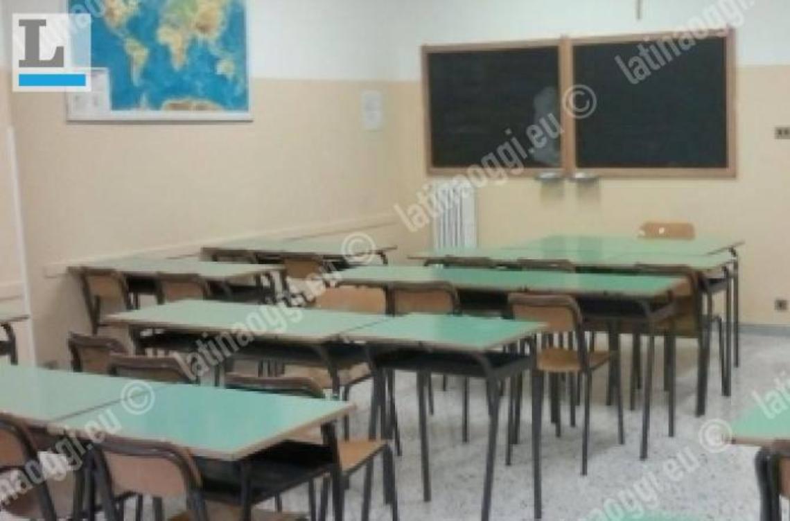 Scuola, M5S: "Subito in Consiglio per interventi strutturali e riapertura"