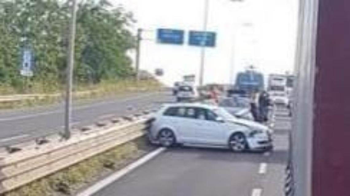 Incidente sulla Pontina, traffico in tilt per ore verso Roma