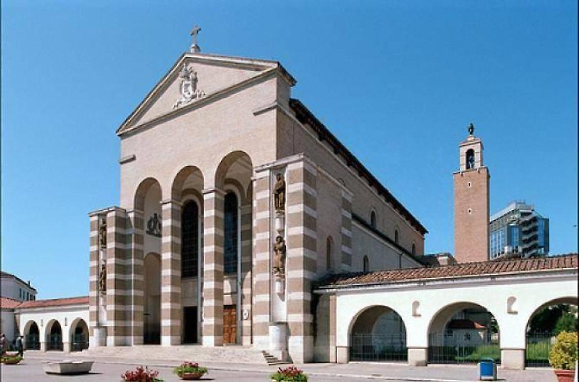 A Latina una nuova ordinazione sacerdotale in tempo di Covid