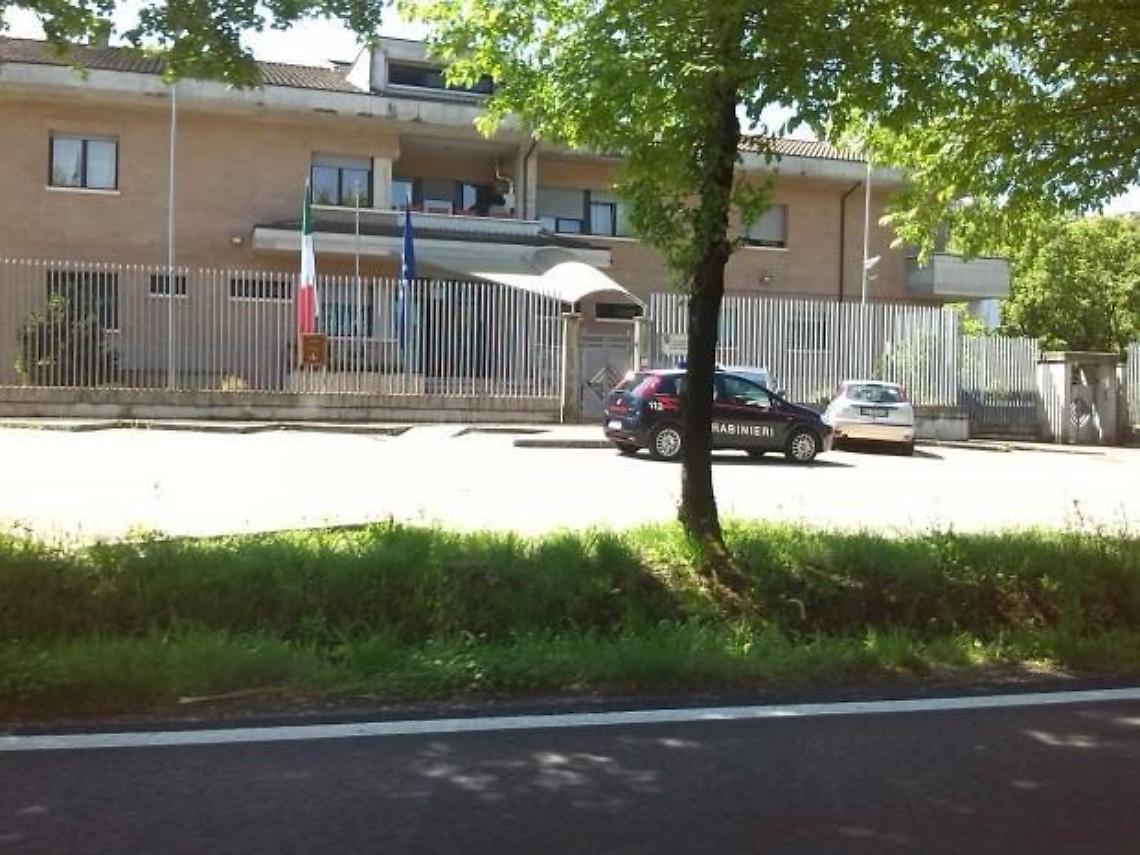 Lite tra famiglie finisce in rissa: un ferito e tre denunciati