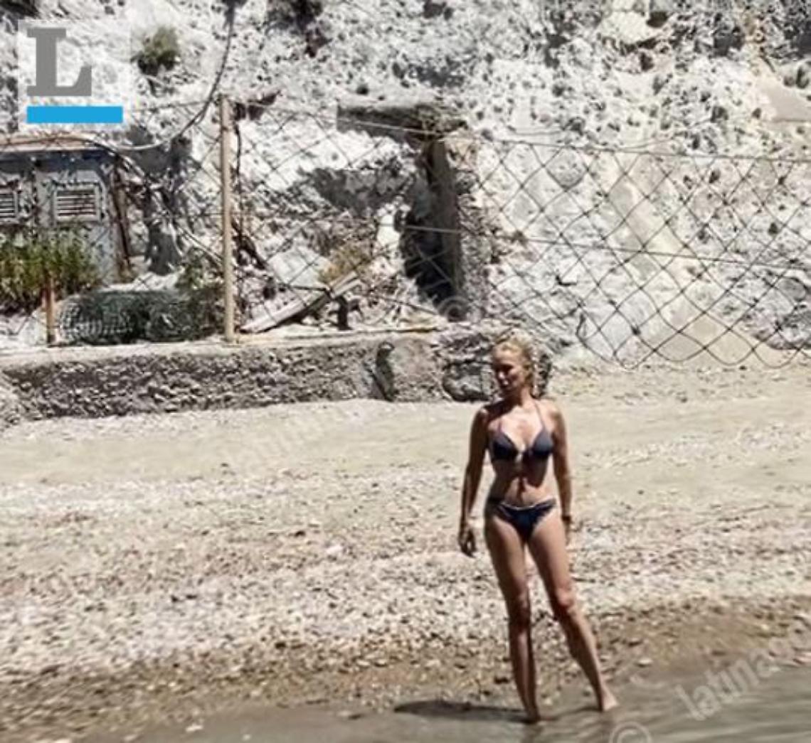 Anche Nancy Brilli sceglie Ponza: "Il mare mi ricarica e mi rigenera"