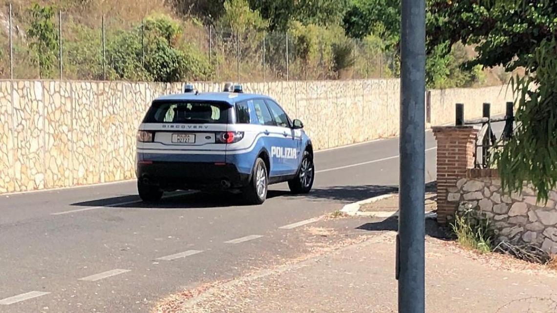 Migranti fuggiti, l'opposizione chiede le dimissioni di De Lillis