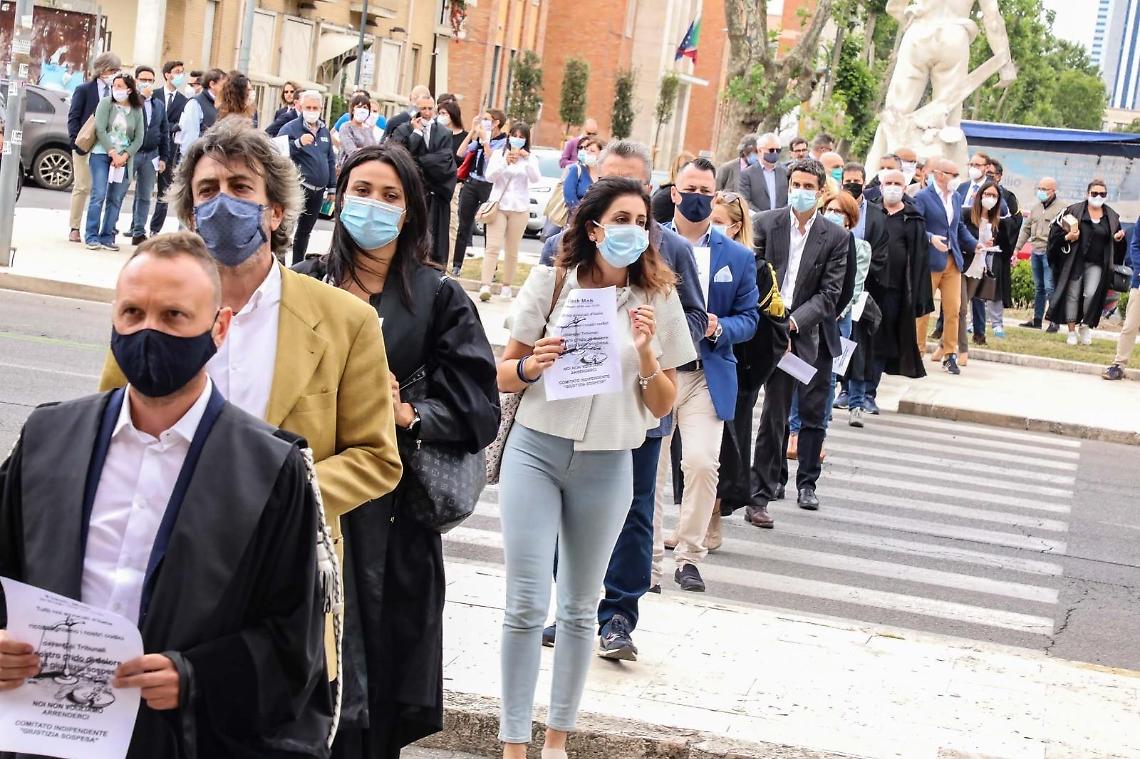 Crisi post-Covid, le toghe puntano sul gioco di squadra