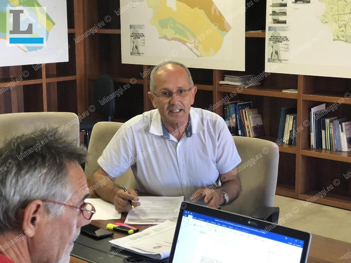 «Lavori e regolamenti,  il Comune sceglie degrado e sciatteria»