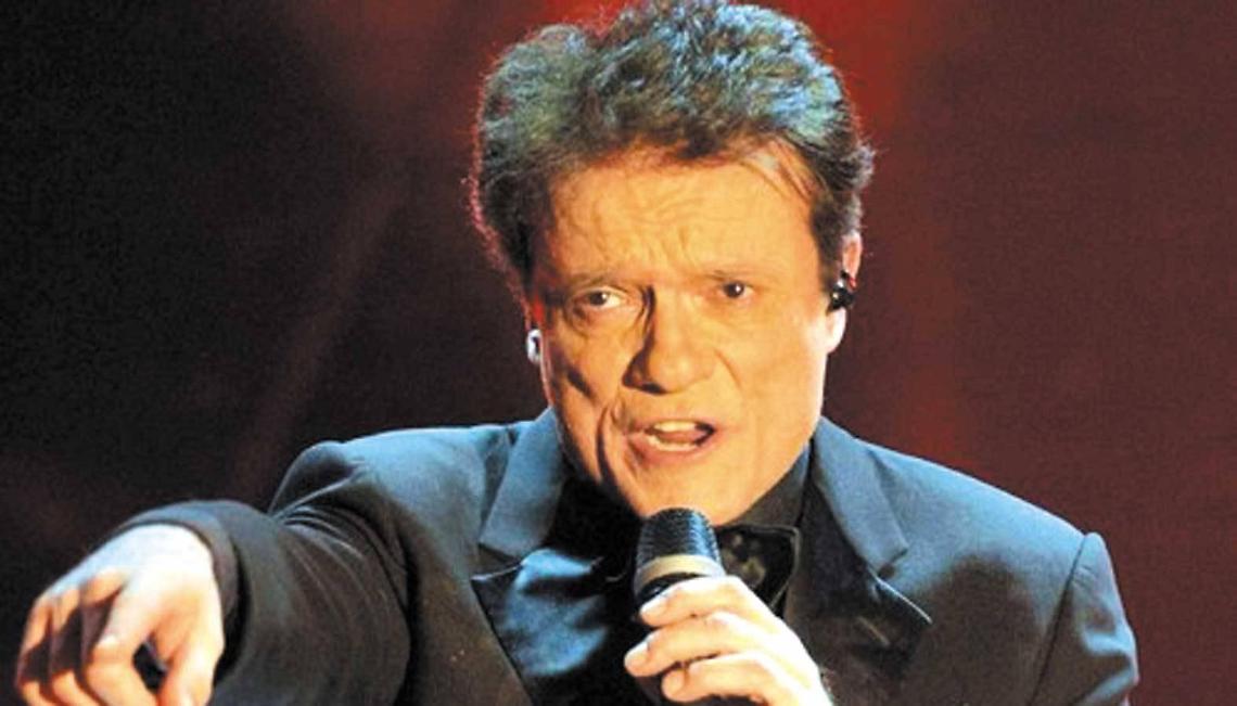 Previsioni meteo avverse, salta il concerto di Massimo Ranieri