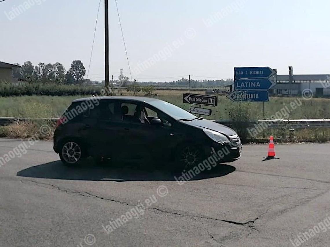 Fuga dopo lo scontro. Caccia all'auto &ldquo;pirata&rdquo;