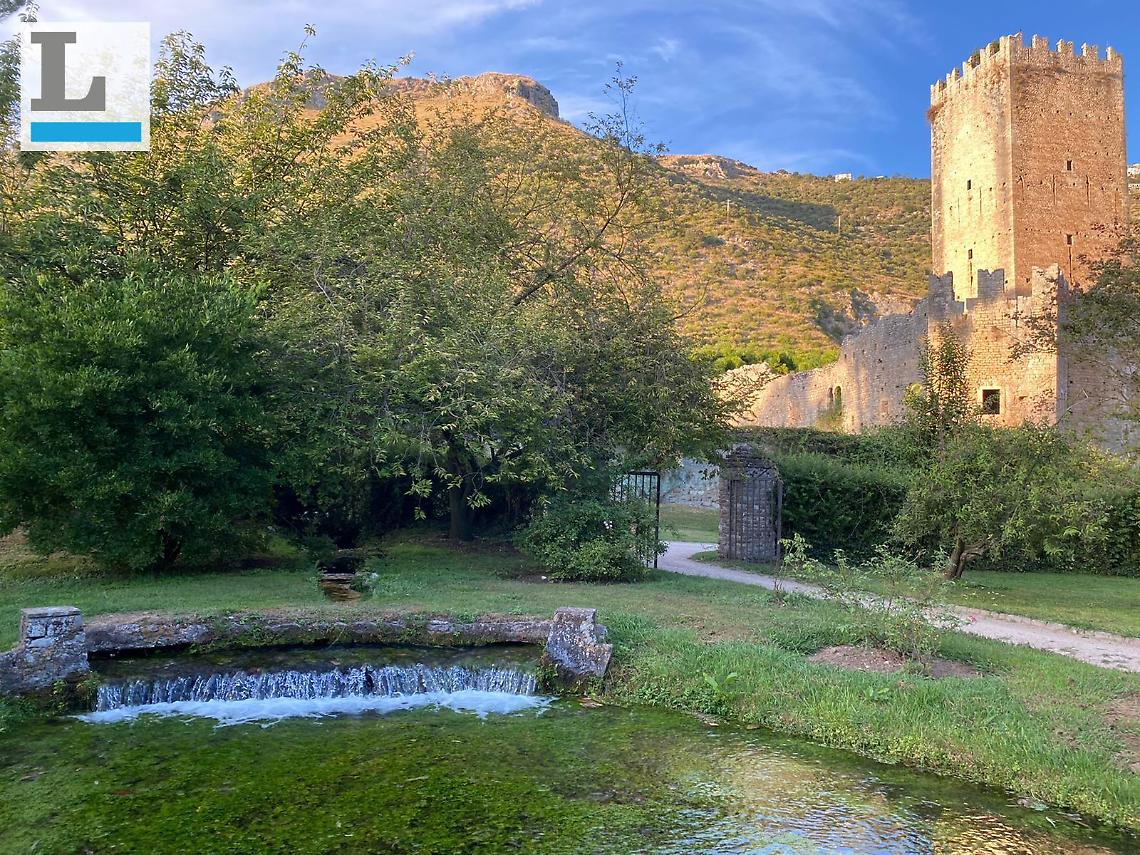 Giornata mondiale del turismo,  a Ninfa tornano gli attori del  Marguerite Chapin
