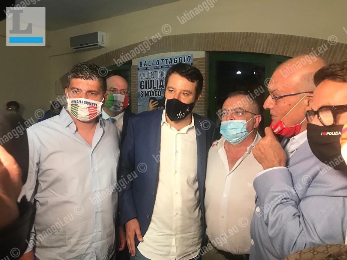 Matteo Salvini fa il pienone e tira la volata a Giuliani