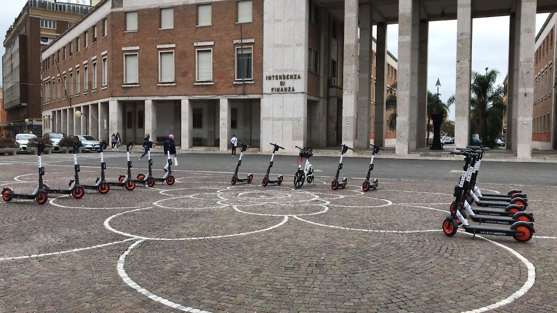 Helbiz, a Latina monopattini e bici elettriche in sharing