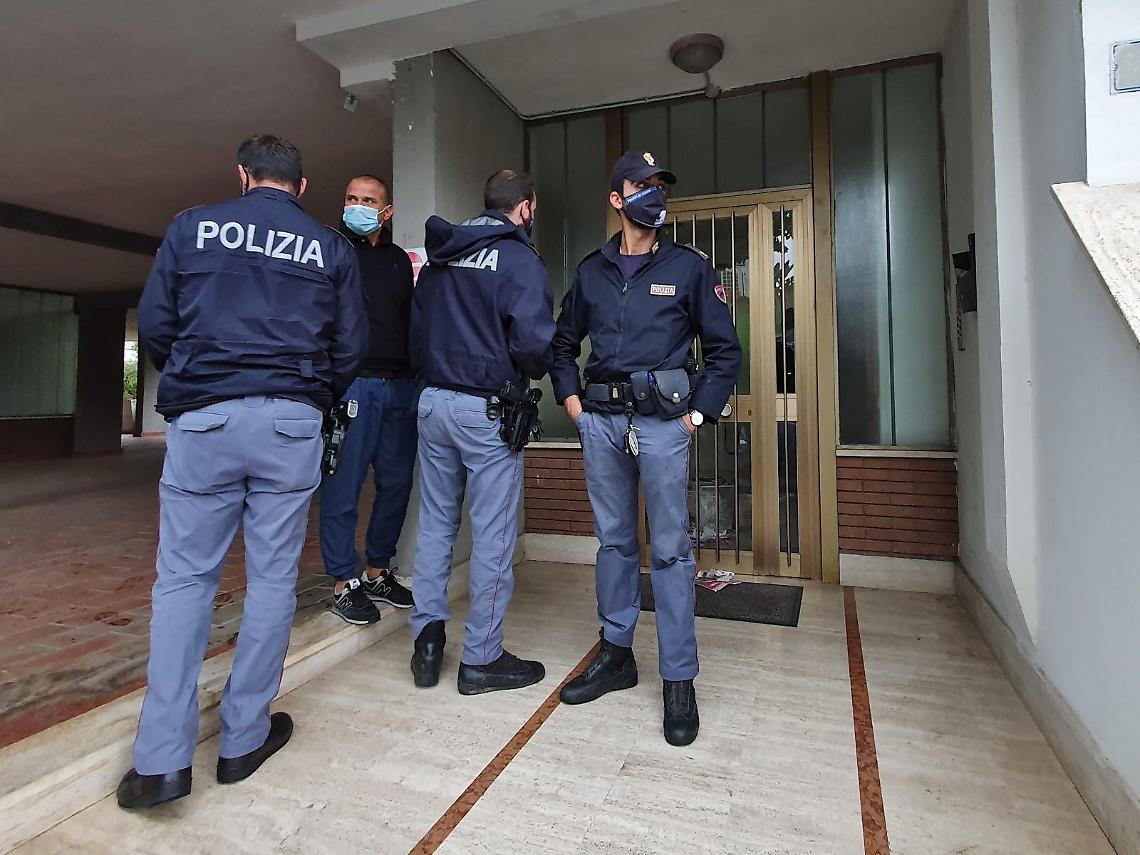 Lingua nella cassetta della posta, indagini serrate