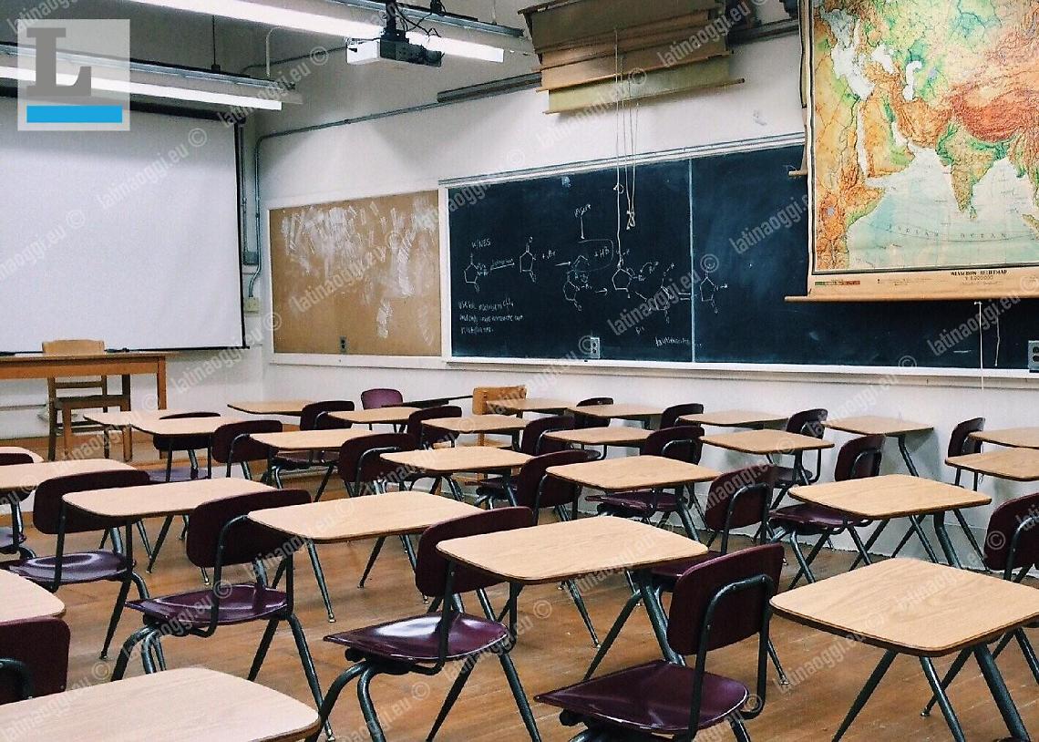 Coronavirus, un caso positivo al liceo Fermi: domani scuola chiusa