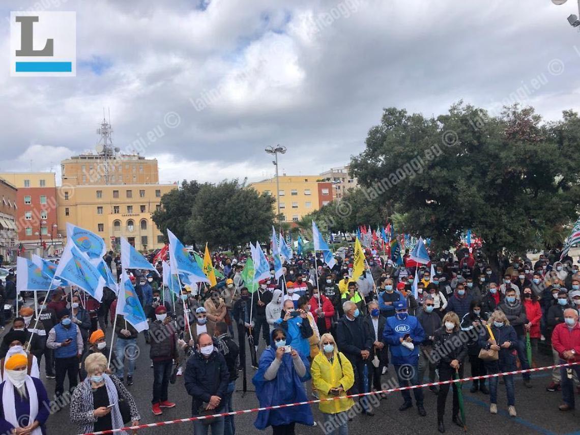 Caporalato, task force ferma. I sindacati: "Intero settore fuori controllo"