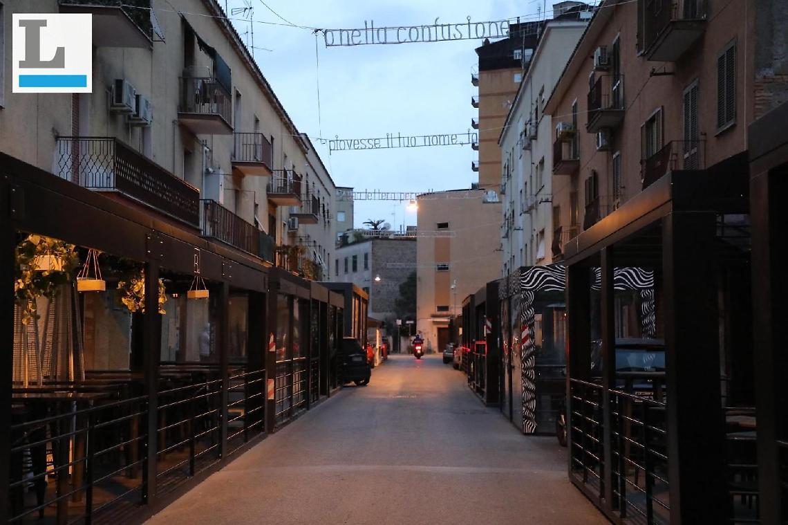 Coronavirus, pub ignorati dal Comune per l'isola pedonale. E chiude un noto bar