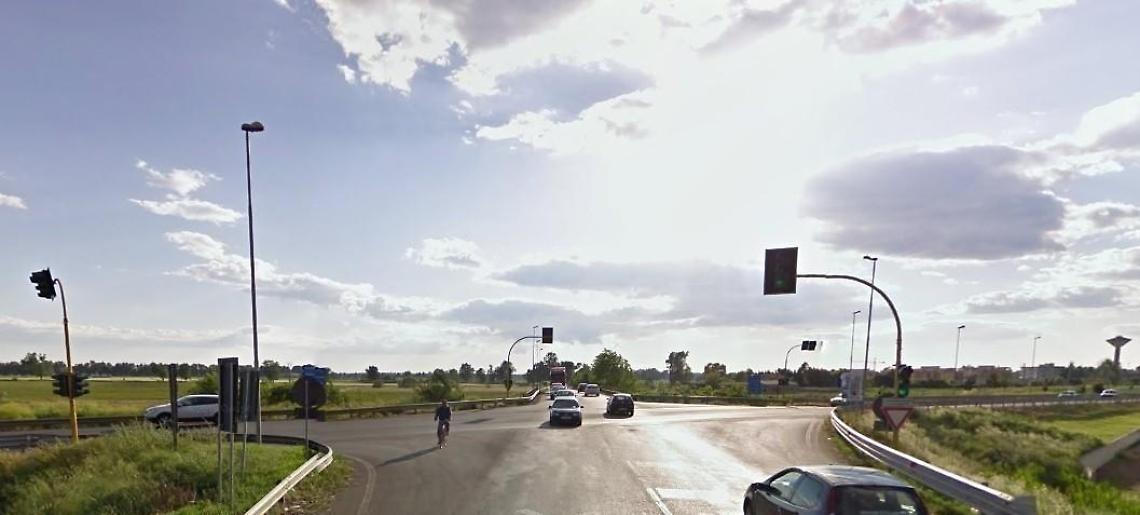 Semaforo sull'Appia fuori uso da un mese, appello di Zaccheo al Prefetto