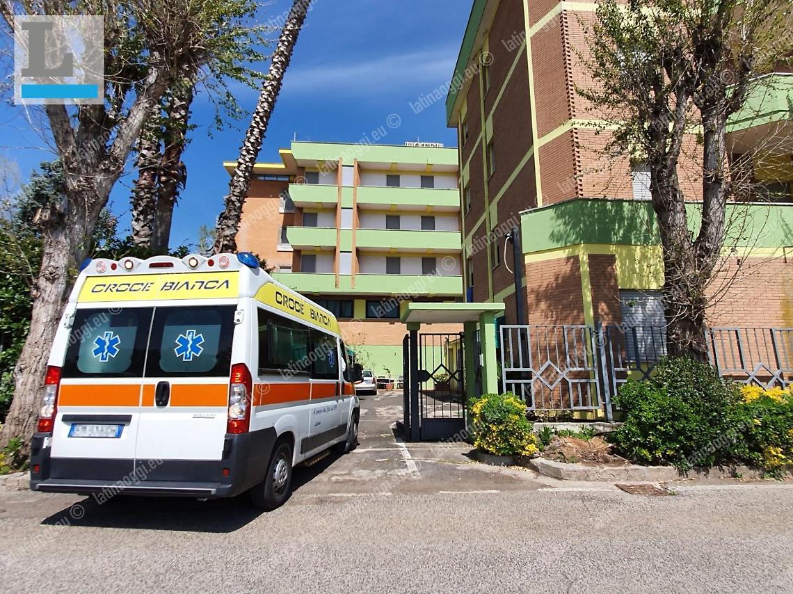 Coronavirus, nuova risalita di casi, aumentano i posti all'hotel Excelsior