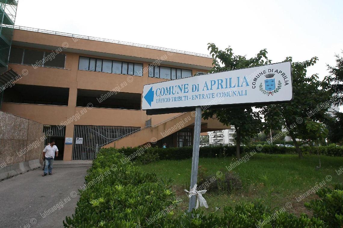 Dipendenti comunali positivi, in quarantena l'ufficio Tributi di Aprilia