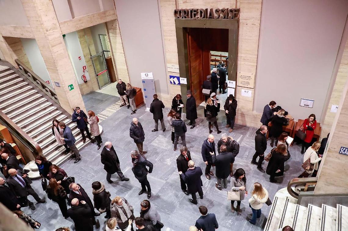 Toghe e veleni, è guerra aperta tra gli avvocati