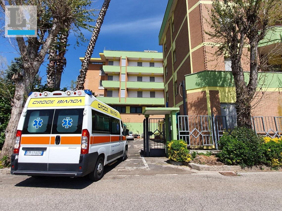 Era tra i positivi del Covid Hotel, arrestato tunisino ricercato per tentato omicidio