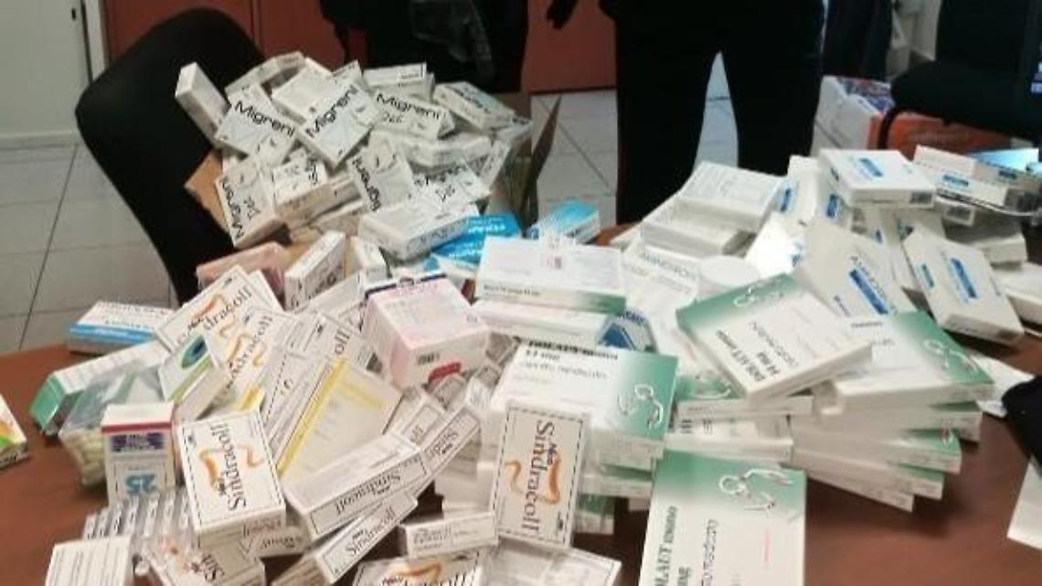 Commercio di farmaci scaduti, denunciato un informatore scientifico