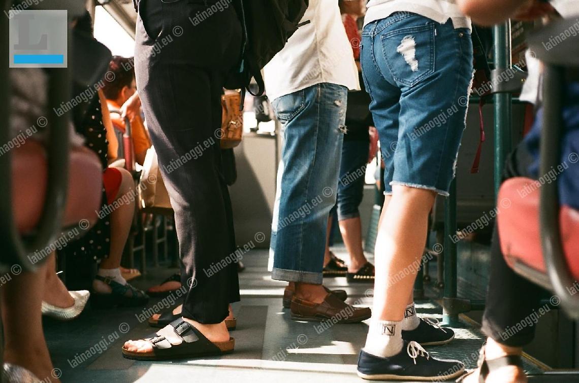 Corse e intoppi: i «diritti» non viaggiano sugli autobus