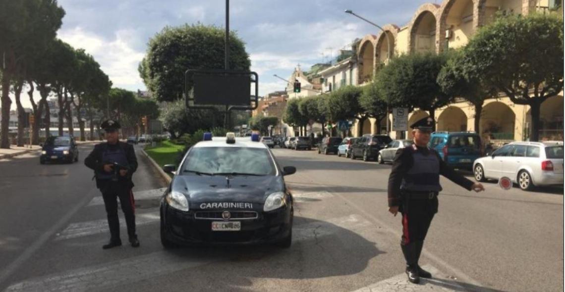 Positivo al Covid circola in auto invece di stare in quarantena: denunciato