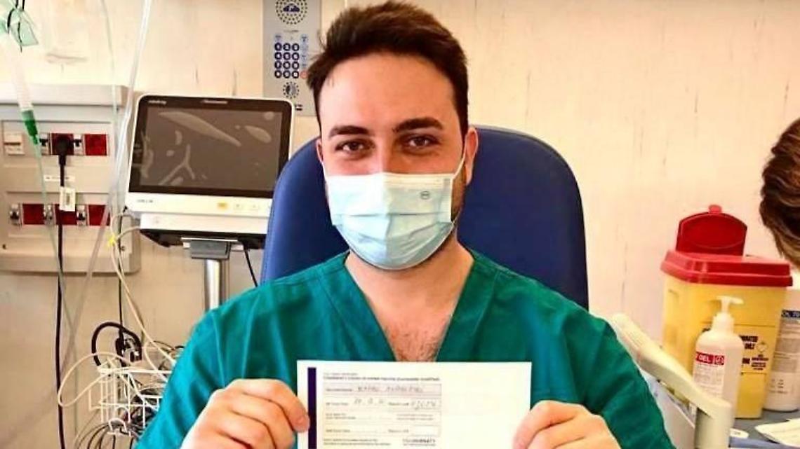 Anche un infermiere di Aprilia tra i primi vaccinati allo Spallanzani