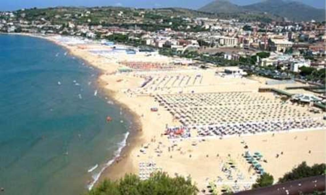 Spiagge libere e attrezzate, Gaeta inizia a programmare la stagione