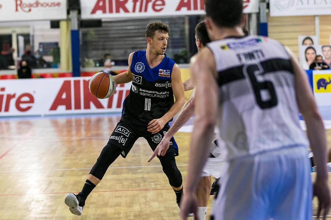 La Benacquista gioca alla pari ma alla fine deve cedere all'Eurobasket