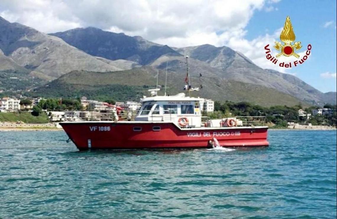 Ragazzi in difficoltà su una scogliera, salvati dai Vigili del fuoco