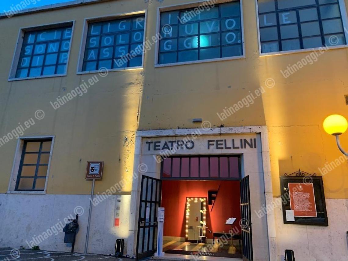 Teatro Fellini, si torna in sala. Questa sera "Oggi sposo"