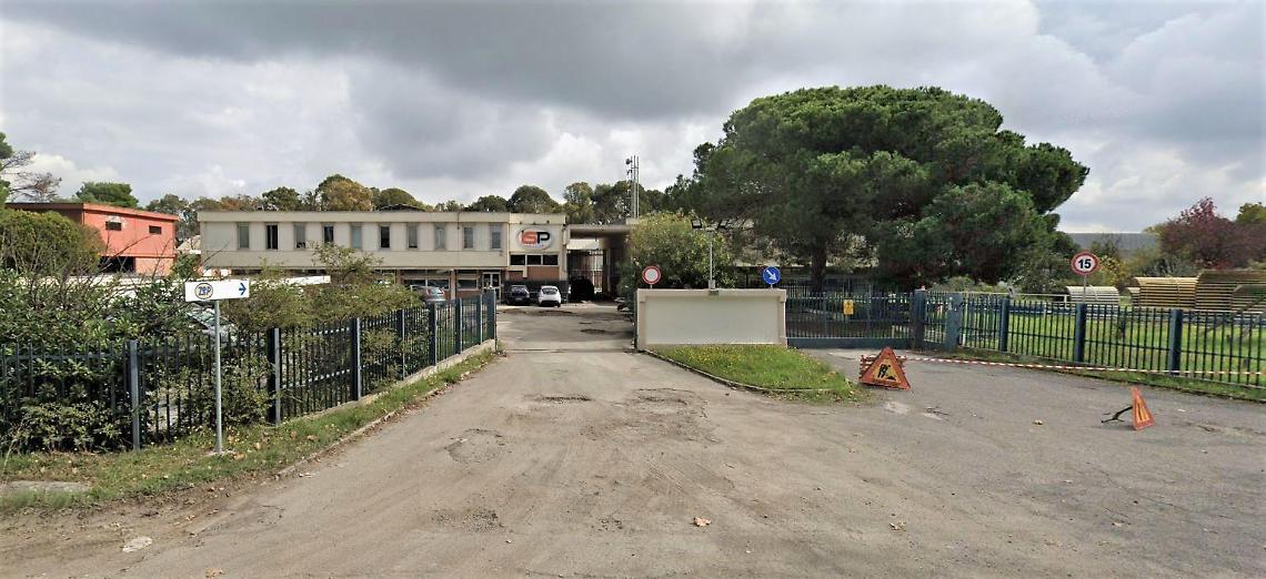 Schiacciato dal carico mentre era al lavoro, operaio in codice rosso