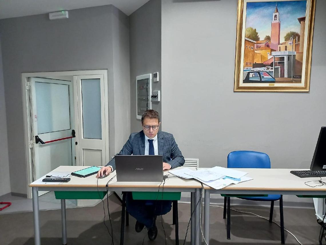 Stretta del comune sul fotovoltaico  su terreni agricoli